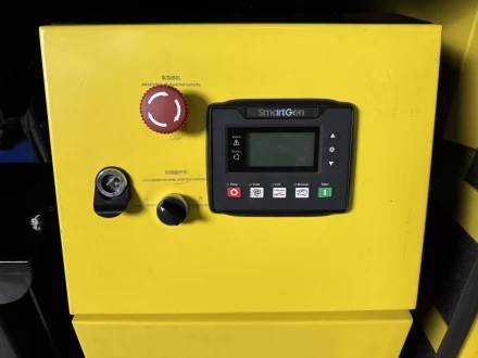 Дизельный генератор Vektor AD-70Y-T400 в шумозащитном кожухе с АВР купить в Нижневартовске