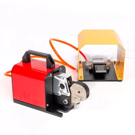 Пресс-клещи пневматические КВТ ПКП-10к для серийной опрессовки втулочных наконечников до 10 мм (85397) купить в Нижневартовске