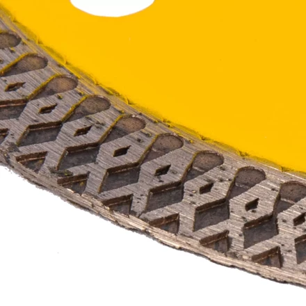 Диск алмазный отрезной Denzel 115 х 22,2мм, сплошной, супертонкий, горячий пресс, сухой/мокрый рез 73057 купить в Нижневартовске