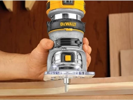 Фрезер кромочный DeWalt D26200 купить в Нижневартовске