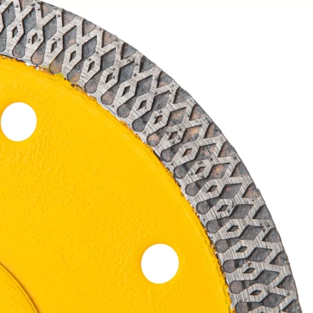 Диск алмазный отрезной Denzel 125 х 22,2мм, сплошной, супертонкий, горячий пресс, сухой/мокрый рез 73058 купить в Нижневартовске