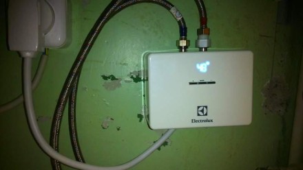 Проточный водонагреватель ELECTROLUX NPX 6 AQUATRONIC  DIGITAL 2 купить в Нижневартовске