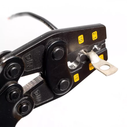 Пресс-клещи КВТ ПК-16у с матрицей для опрессовки неизолированных медных наконечников до 16 мм (64702) купить в Нижневартовске