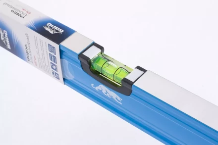 Уровень алюминиевый 600 мм профиль 1.6 мм фрезерованный ударопрочные заглушки 3 глазка БАРС 34422 купить в Нижневартовске