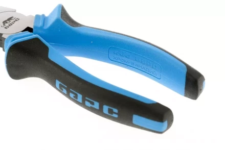 Плоскогубцы комбинированные 160 мм хром-ванадий двухкомпонентные рукоятки БАРС 16996 купить в Нижневартовске