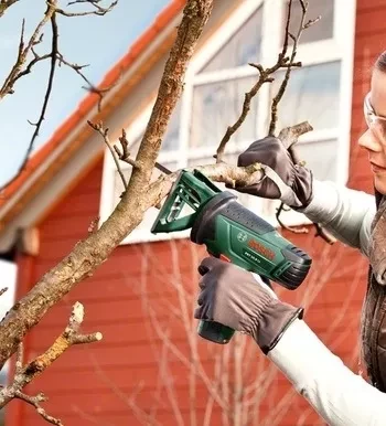 Аккумуляторная лобзиковая пила BOSCH PST 10,8 LI (0.603.3B4.022) купить в Нижневартовске