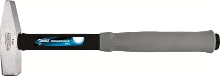 Молоток слесарный 600 г квадратный боек фибергласовая обрезиненная рукоятка GROSS 10277 купить в Нижневартовске